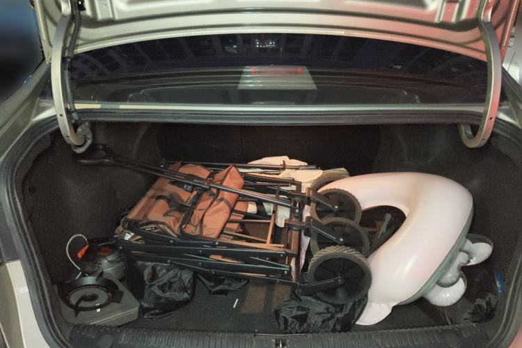 Used Roewe 360 2015 20T TST Deluxe Edition Trunk