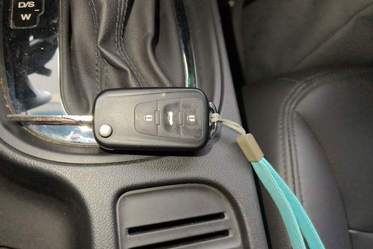 Used Roewe 360 2015 1.5L Automatic Luxury Edition Vehicle Key