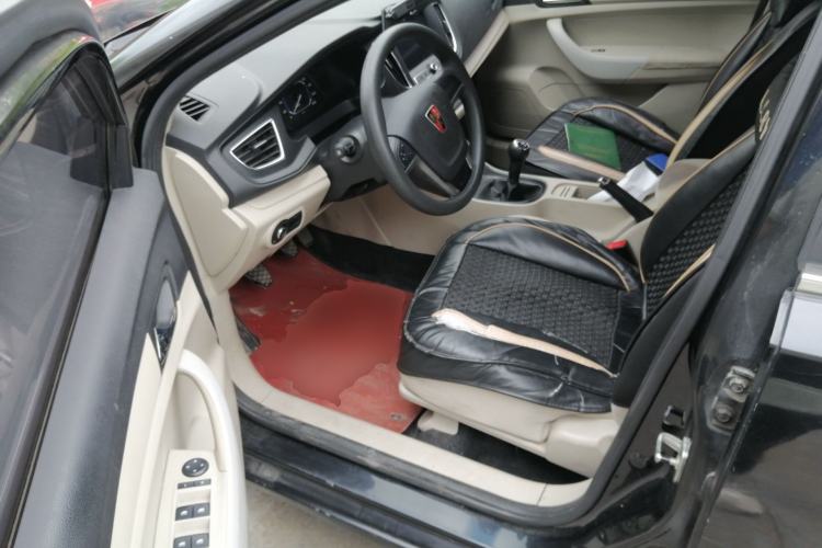 Used Roewe 360 2016 1.5L Manual Smart Screen Version Driver Seat