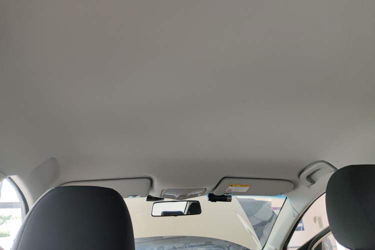 Used Roewe 360 2016 1.5L Automatic Smart Screen Version Headliner
