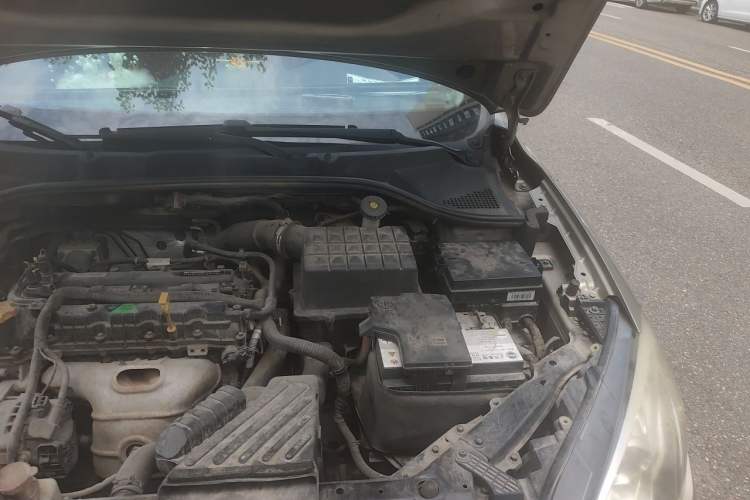 Used Roewe 360 2016 1.5L Automatic Smart Screen Version Engine Bay Left