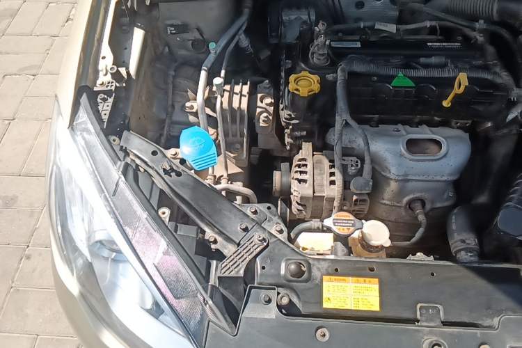 Used Roewe 360 2016 1.5L Automatic Smart Screen Version Engine Bay Right