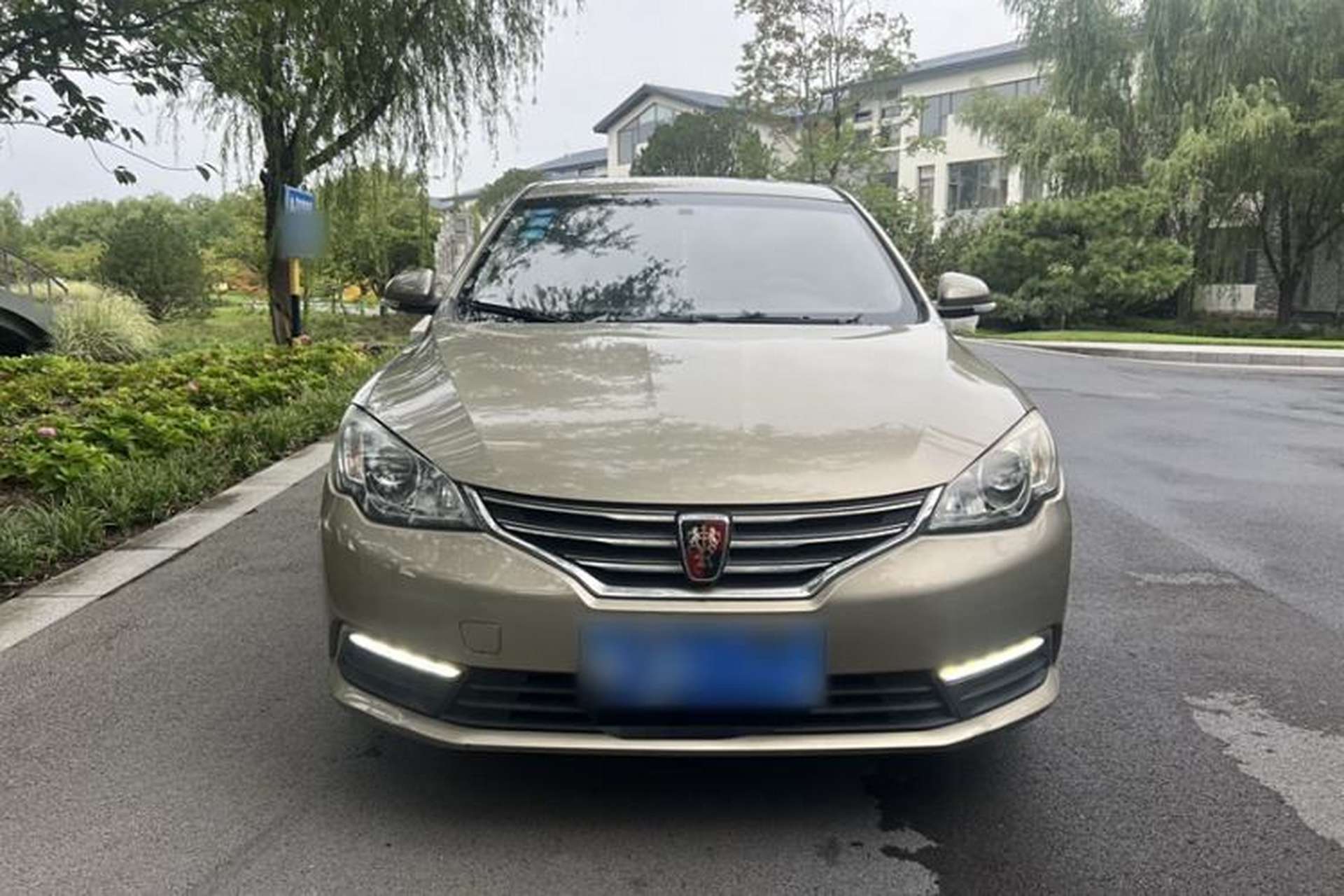 Used Roewe 360 2016 1.5L Manual Smart Screen Version Exterior 4
