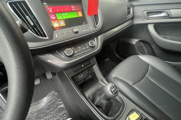Used Roewe 360 2016 1.5L Manual Smart Screen Version Gear Lever