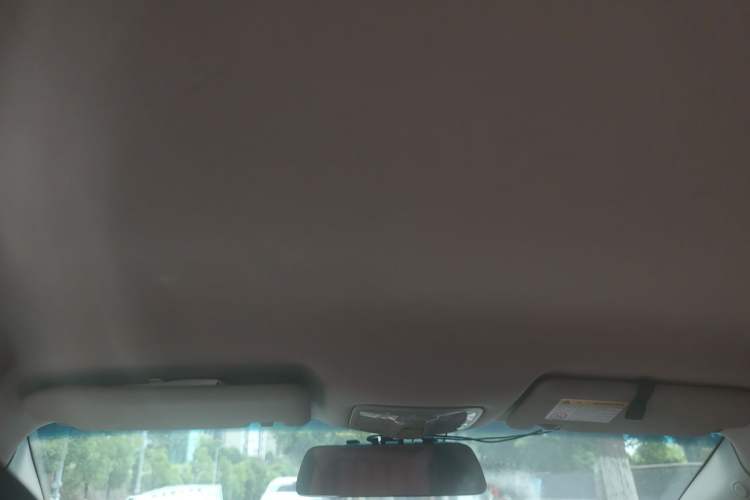 Used Roewe 360 2016 1.5L Automatic Smart Screen Version Headliner