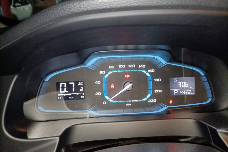 Used Roewe 360 2016 1.5L Automatic Smart Screen Version Instrument Cluster
