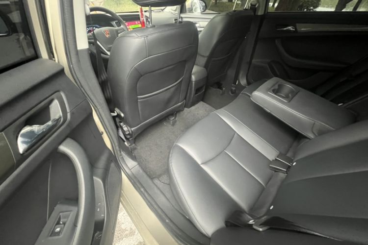 Used Roewe 360 2016 1.5L Manual Smart Screen Version Interior 13