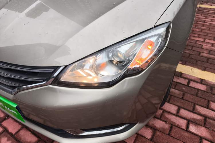 Used Roewe 360 2016 1.5L Manual Smart Screen Version Left Front Headlight