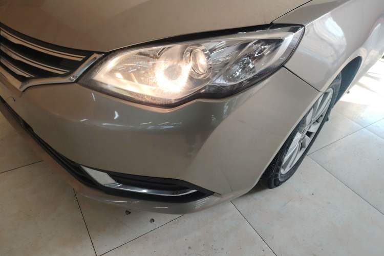 Used Roewe 360 2016 1.5L Automatic Smart Screen Version Left Front Headlight