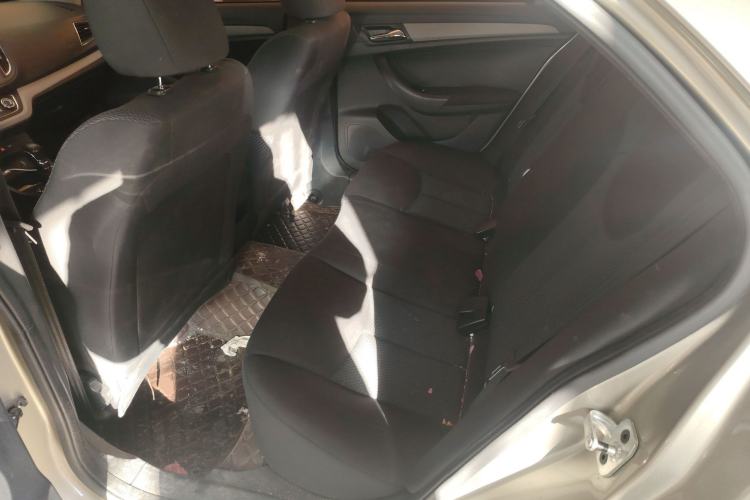 Used Roewe 360 2016 1.5L Automatic Smart Screen Version Left Rear Seat