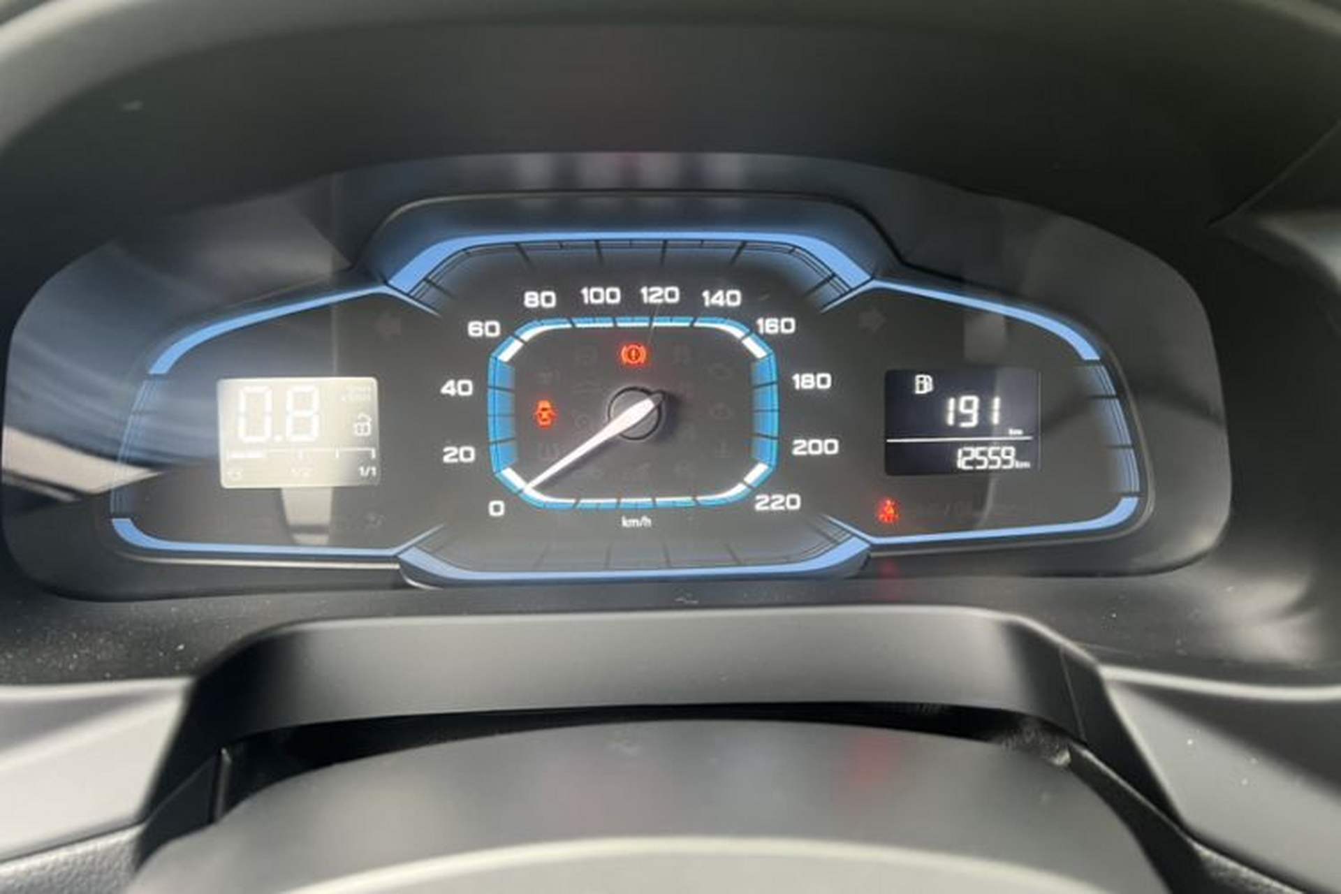 Used Roewe 360 2016 1.5L Manual Smart Screen Version Odometer Close Up