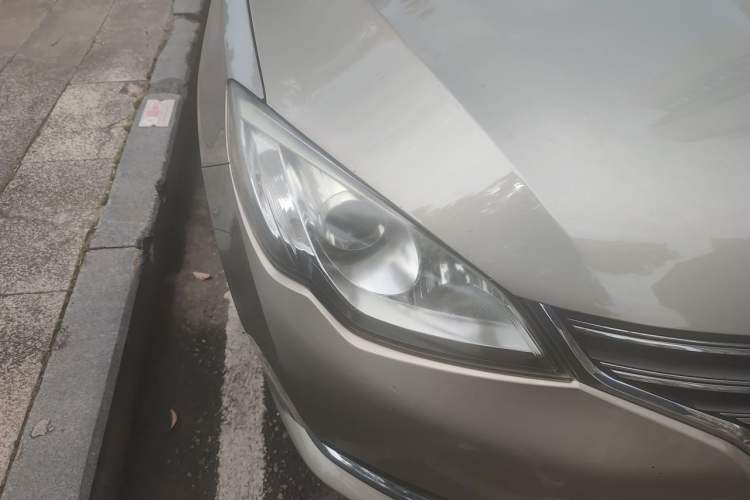 Used Roewe 360 2016 1.5L Automatic Smart Screen Version Right Front Headlight