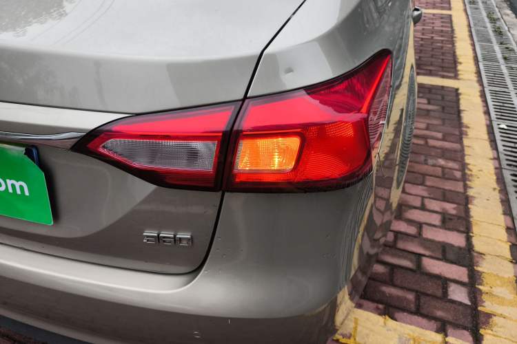 Used Roewe 360 2016 1.5L Manual Smart Screen Version Right Rear Taillight