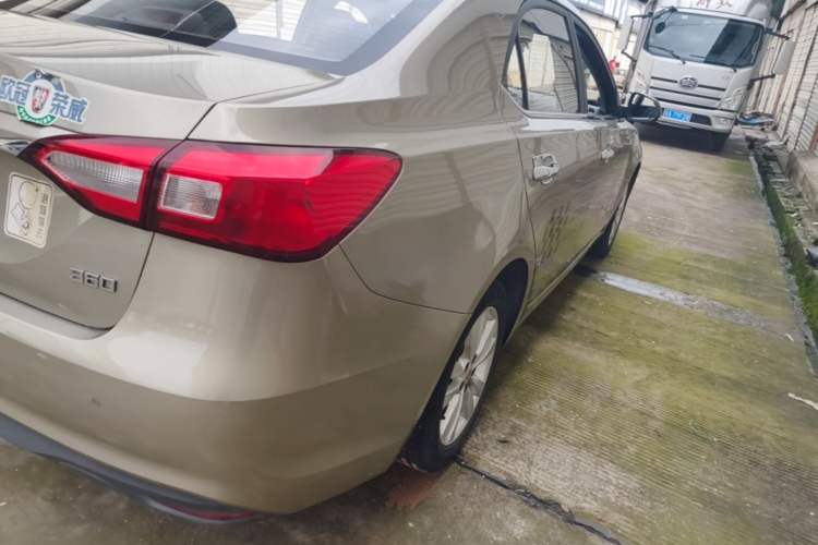 Used Roewe 360 2016 1.5L Manual Smart Screen Version Right Rear Taillight