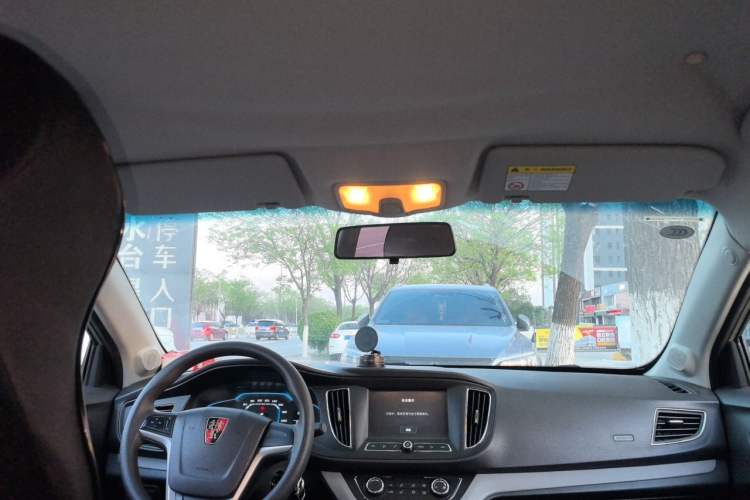 Used Roewe 360 2016 1.5L Automatic Smart Screen Version Headliner