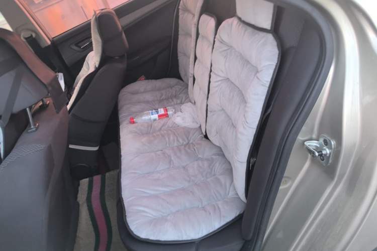 Used Roewe 360 2016 1.5L Automatic Smart Screen Version Left Rear Seat