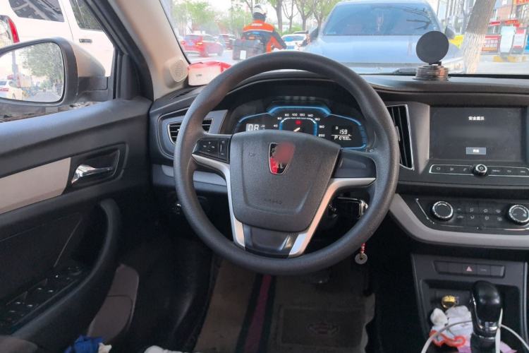 Used Roewe 360 2016 1.5L Automatic Smart Screen Version Steering Wheel