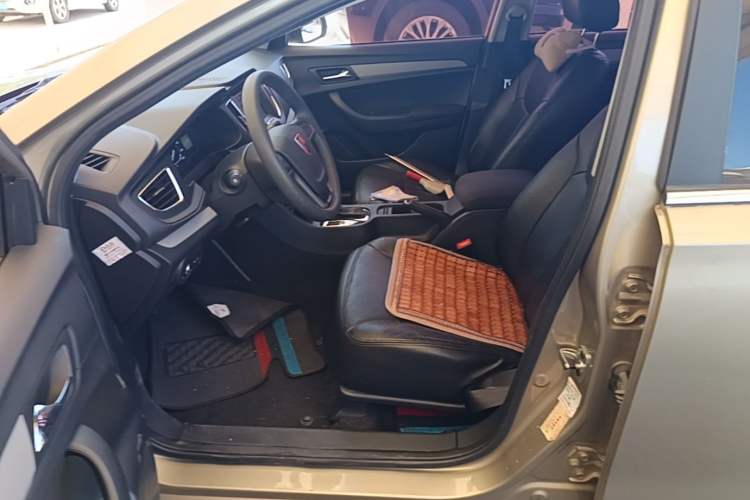 Used Roewe 360 2016 1.5L Automatic Smart Screen Version Left Front Seat