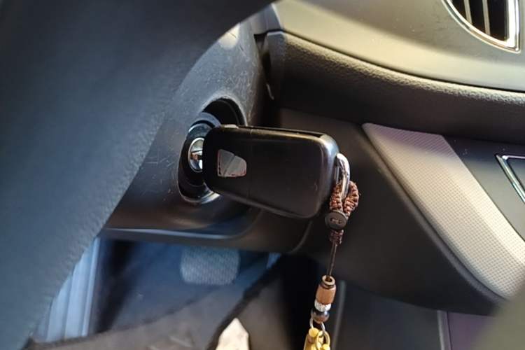 Used Roewe 360 2016 1.5L Automatic Smart Screen Version Vehicle Key