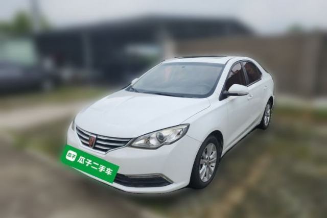 Roewe 360 2016 1.5L Automatic Smart Screen Version مستعملة