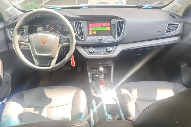 Used Roewe 360 2016 1.5L Automatic Smart Screen Version Center Console