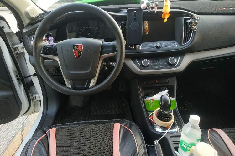 Used Roewe 360 2016 1.5L Automatic Smart Screen Version Center Console