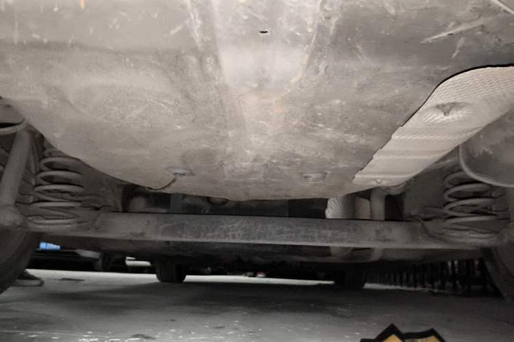 Used Roewe 360 2016 1.5L Automatic Smart Screen Version Chassis Rear