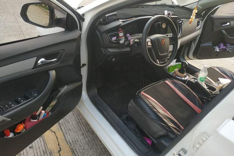 Used Roewe 360 2016 1.5L Automatic Smart Screen Version Driver Seat