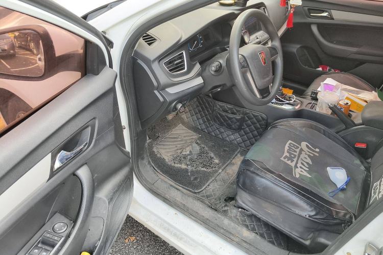 Used Roewe 360 2016 1.5L Automatic Smart Screen Version Driver Seat