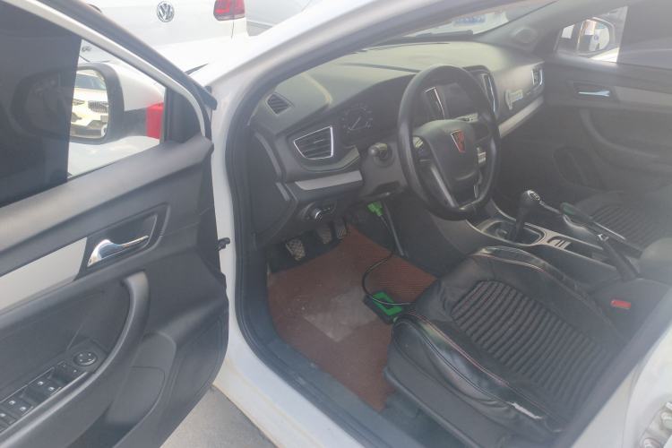 Used Roewe 360 2016 1.5L Manual Smart Screen Version Driver Seat