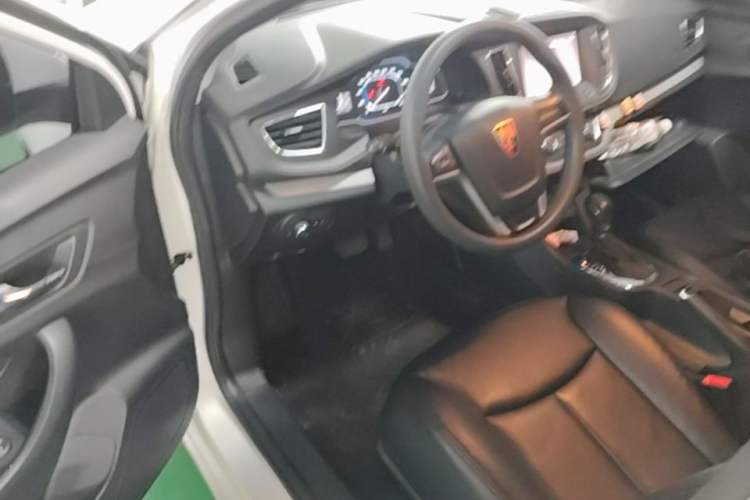 Used Roewe 360 2016 1.5L Automatic Smart Screen Version Driver Seat