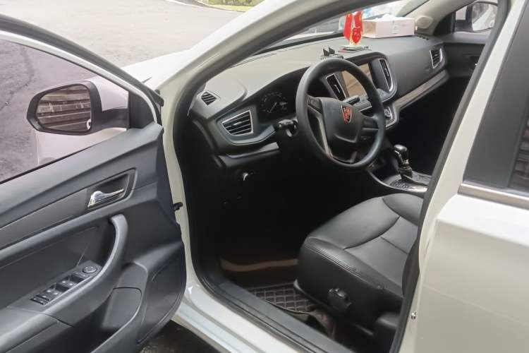 Used Roewe 360 2016 1.5L Automatic Smart Screen Version Driver Seat