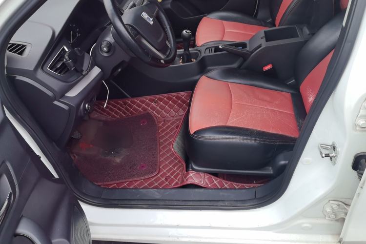 Used Roewe 360 2016 1.5L Manual Smart Screen Version Driver Seat