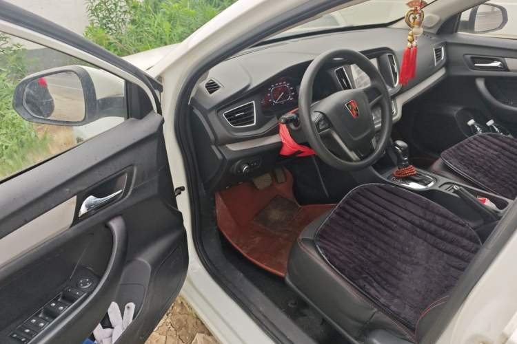 Used Roewe 360 2016 1.5L Automatic Smart Screen Version Driver Seat