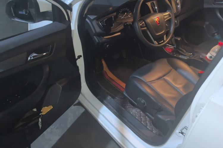 Used Roewe 360 2016 1.5L Automatic Smart Screen Version Driver Seat