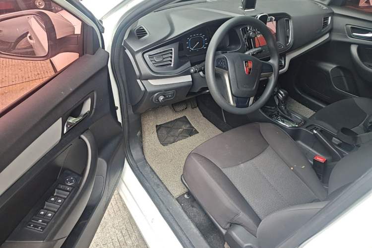 Used Roewe 360 2016 1.5L Automatic Smart Screen Version Driver Seat