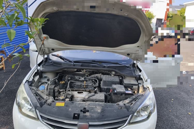 Used Roewe 360 2016 1.5L Automatic Smart Screen Version Engine Bay