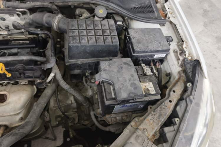 Used Roewe 360 2016 1.5L Automatic Smart Screen Version Engine Bay Left