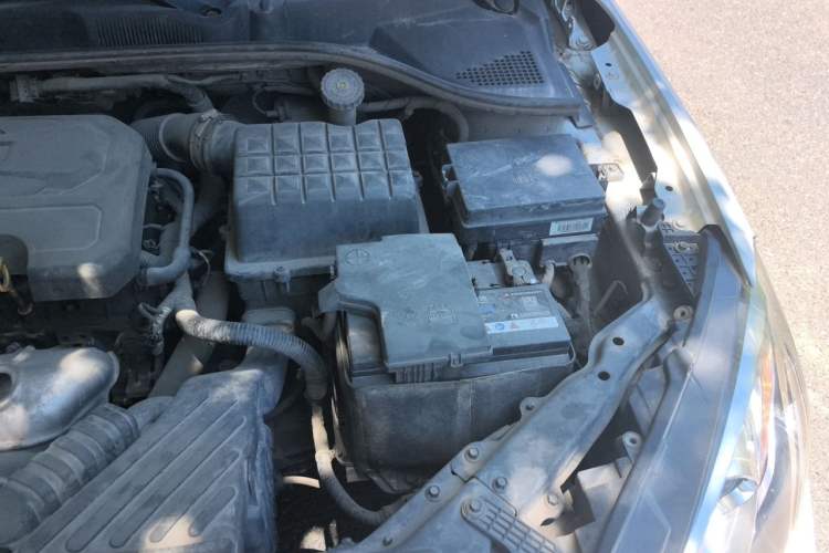 Used Roewe 360 2016 1.5L Manual Smart Screen Version Engine Bay Left
