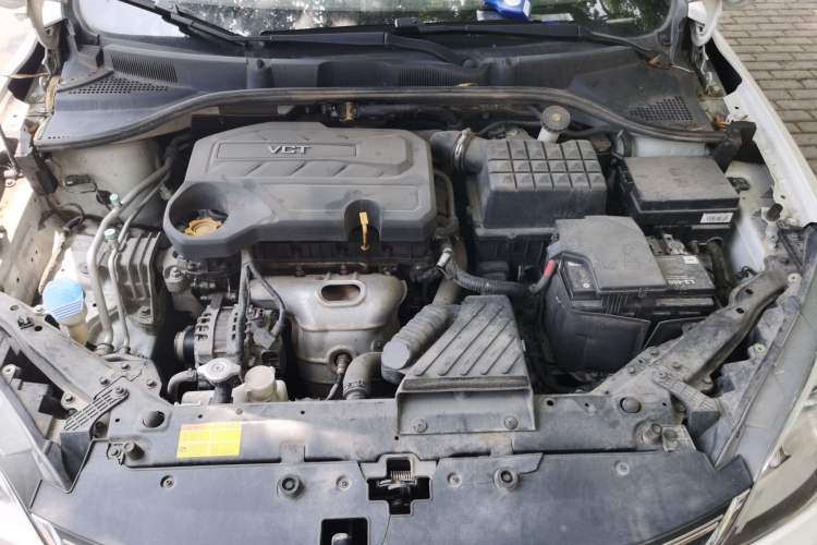 Used Roewe 360 2016 1.5L Automatic Smart Screen Version Engine Bay