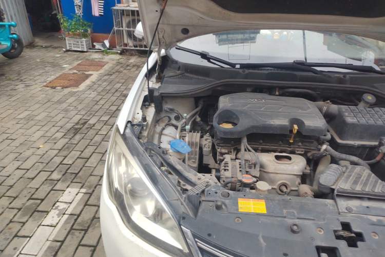 Used Roewe 360 2016 1.5L Manual Smart Screen Version Engine Bay Right