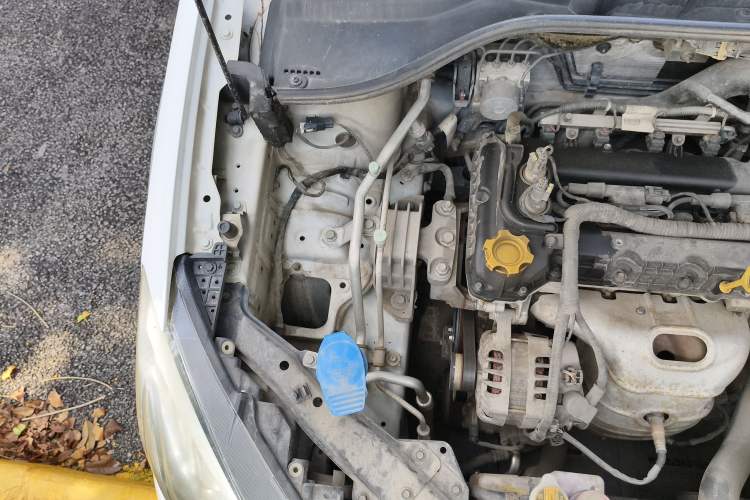 Used Roewe 360 2016 1.5L Automatic Smart Screen Version Engine Bay Right