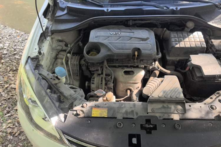 Used Roewe 360 2016 1.5L Manual Smart Screen Version Engine Bay Right