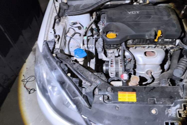 Used Roewe 360 2016 1.5L Automatic Smart Screen Version Engine Bay Right