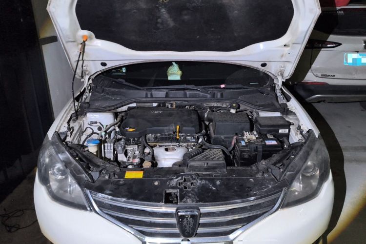 Used Roewe 360 2016 1.5L Automatic Smart Screen Version Engine Bay