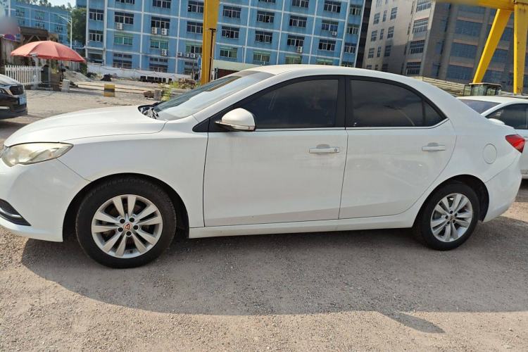 Used Roewe 360 2016 1.5L Manual Smart Screen Version Exterior 3