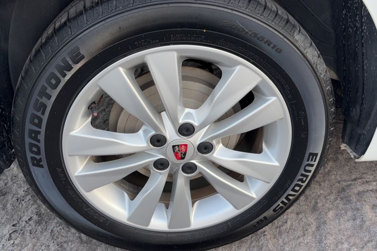 Used Roewe 360 2016 1.5L Manual Smart Screen Version Exterior 4