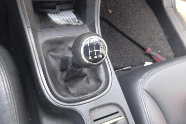 Used Roewe 360 2016 1.5L Manual Smart Screen Version Gear Lever