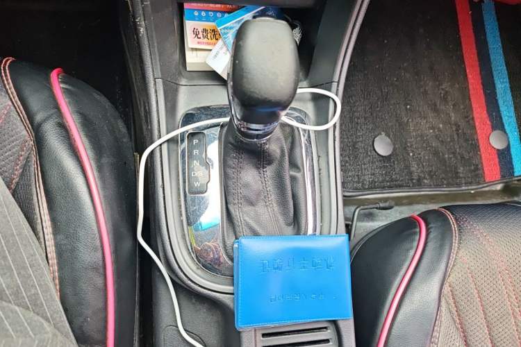 Used Roewe 360 2016 1.5L Automatic Smart Screen Version Gear Lever