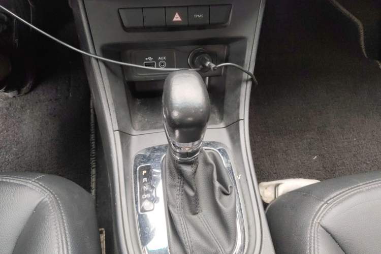Used Roewe 360 2016 1.5L Automatic Smart Screen Version Gear Lever